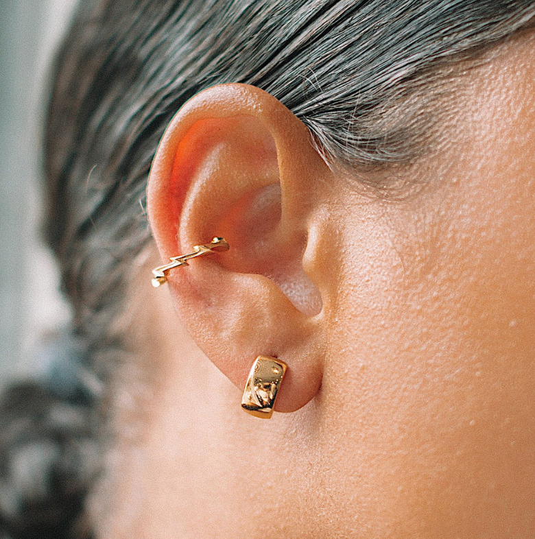 SCREAM PRETTY SUPER CHUNK HUGGIE EARRINGS