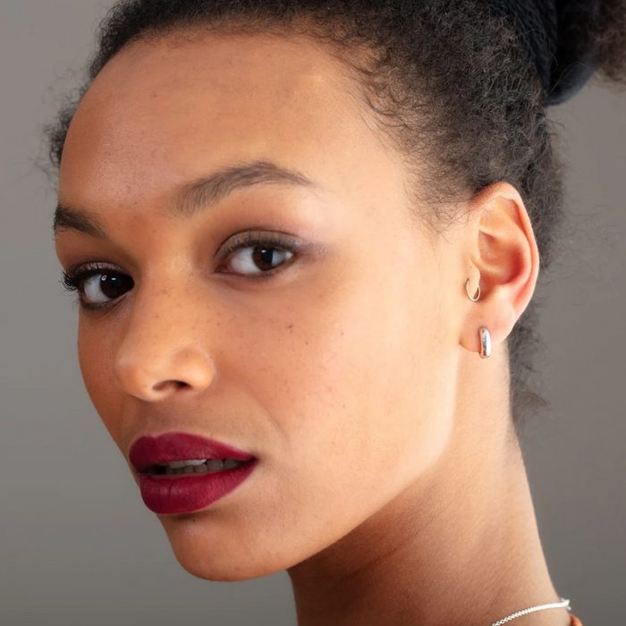 SCREAM PRETTY CHUNKY HUGGIE EARRINGS