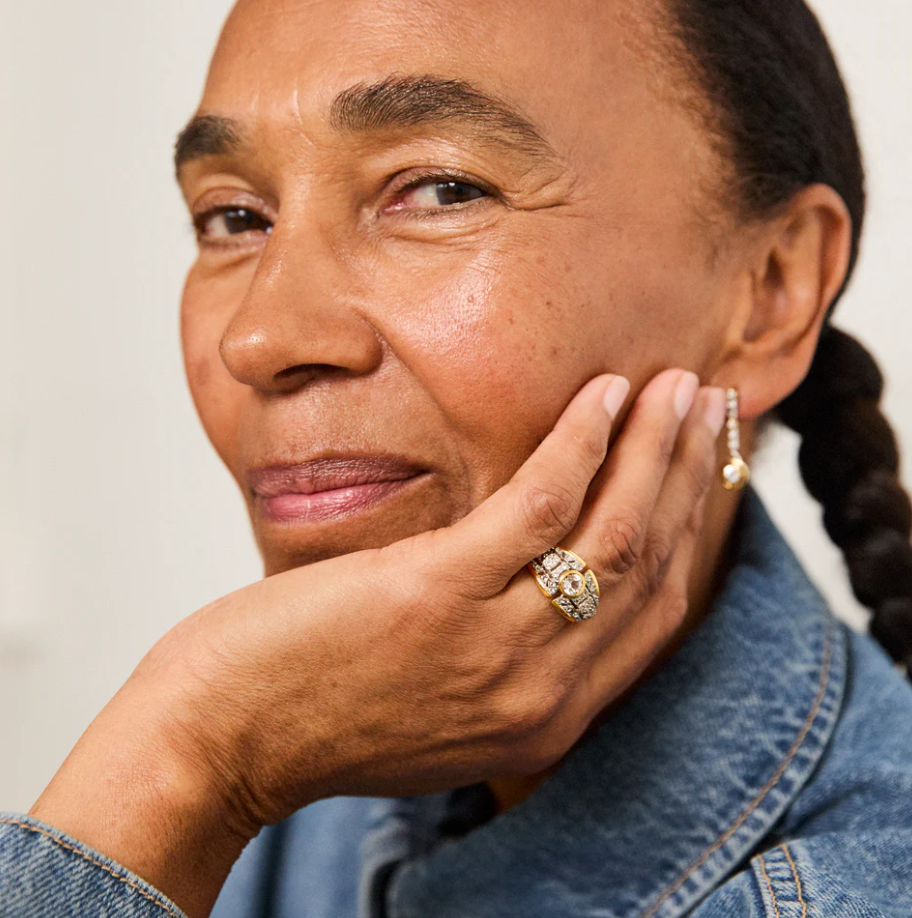 V BY LAURA VANN CHLOE RING