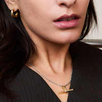 V BY LAURA VANN JEANE T-BAR NECKLACE