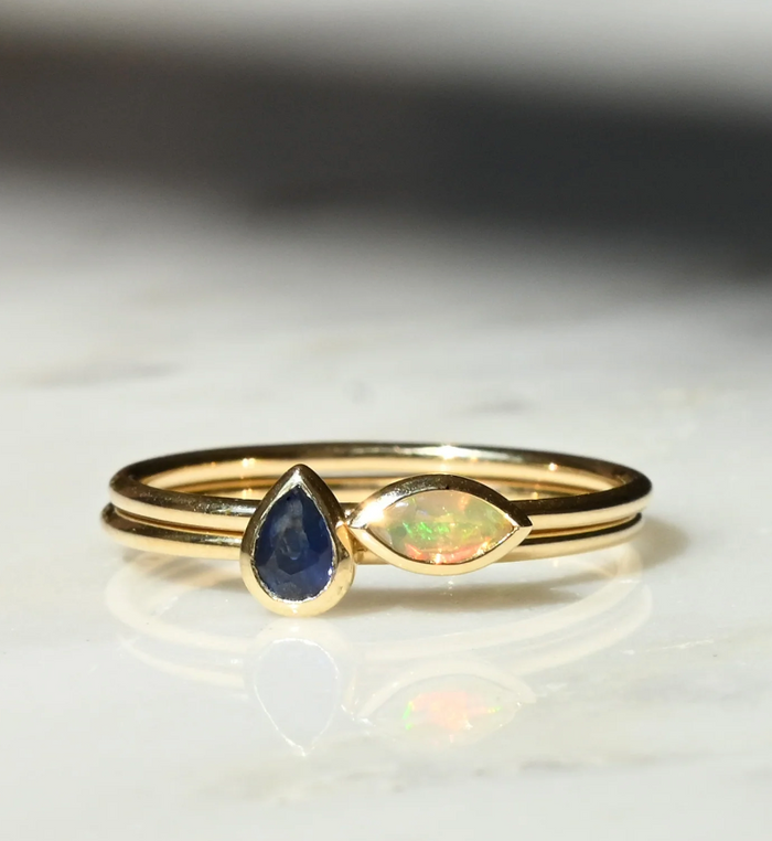 MÉTIER HORIZONTAL MARQUISE CUT GEMSTONE OPAL RING