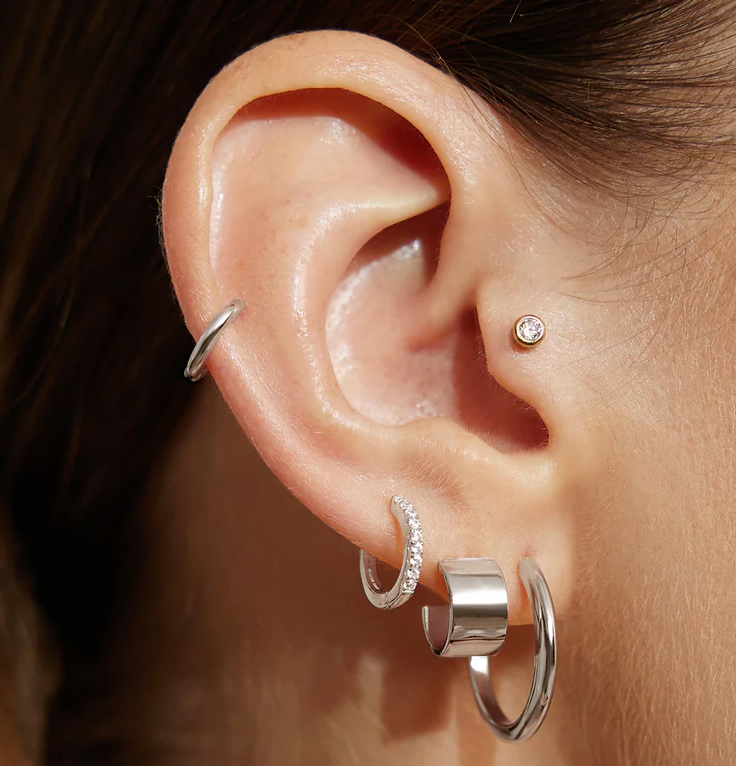 ANIA HAIE FLAT SMALL HUGGIE HOOP EARRINGS