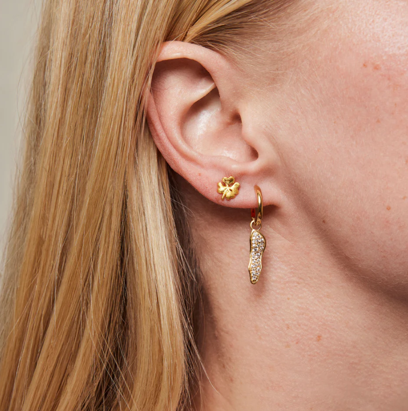 ENAMEL COPENHAGEN CLOVER STUD EARRINGS