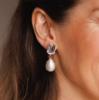 CAROLINE SVEDBOM CLOSE YOUR EYES PEARL EARRINGS