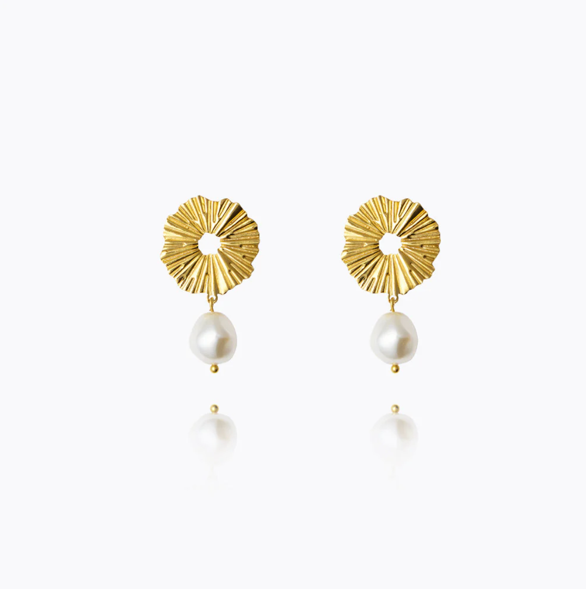 CAROLINE SVEDBOM VASSIA PEARL EARRINGS
