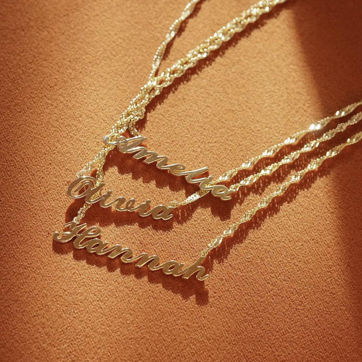 DAISY LONDON PERSONALISED CARRIE NAME NECKLACE - MADE TO ORDER