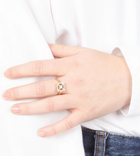 V BY LAURA VANN ELEANOR RING