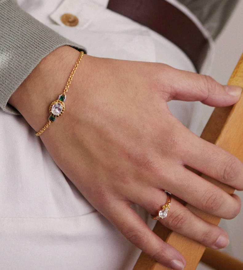 V BY LAURA VANN THEA RING