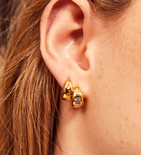 V BY LAURA VANN MARIAH SMALL CHUBBY HOOP EARRINGS