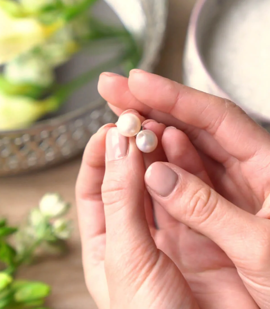 CLAUDIA BRADBY BUTTON PEARL STUD EARRINGS