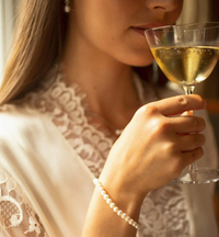 CLAUDIA BRADBY BUTTON PEARL BRACELET