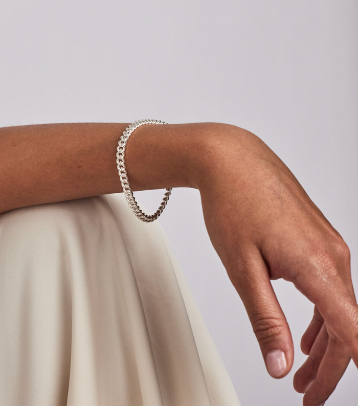 TILLY SVEAAS BABY CURB LINK BRACELET