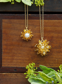 ALEX MONROE CHRYSANTHEMUM FLOWER NECKLACE