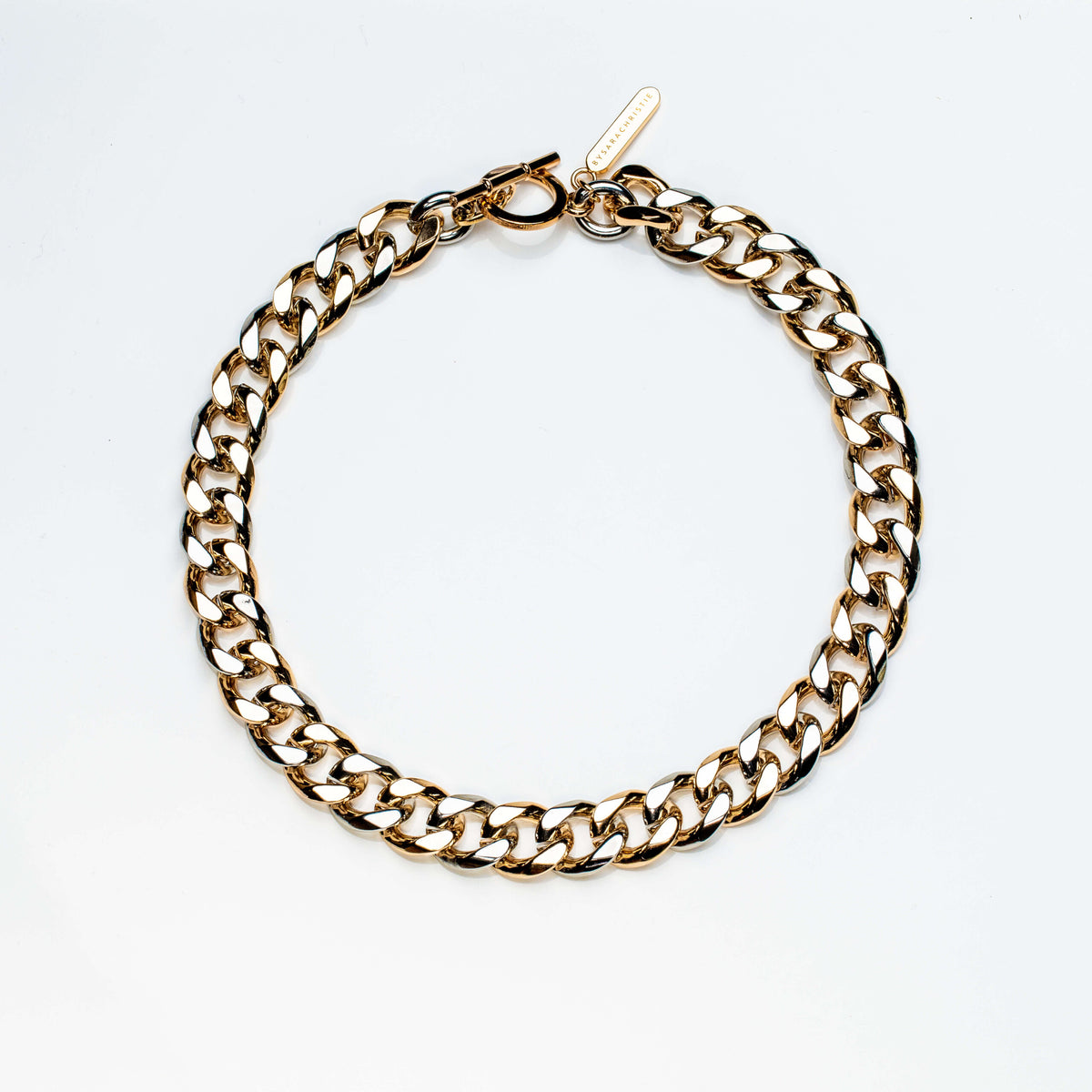 BY SARA CHRISTIE THE QUEEN NECKLACE