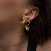 MIKAELA LYONS HOOP LIONESS HEART EARRINGS