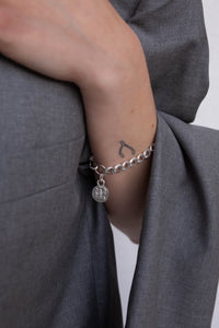 MIKAELA LYONS DOUBLE CURB CHAIN LIONESS BRACELET