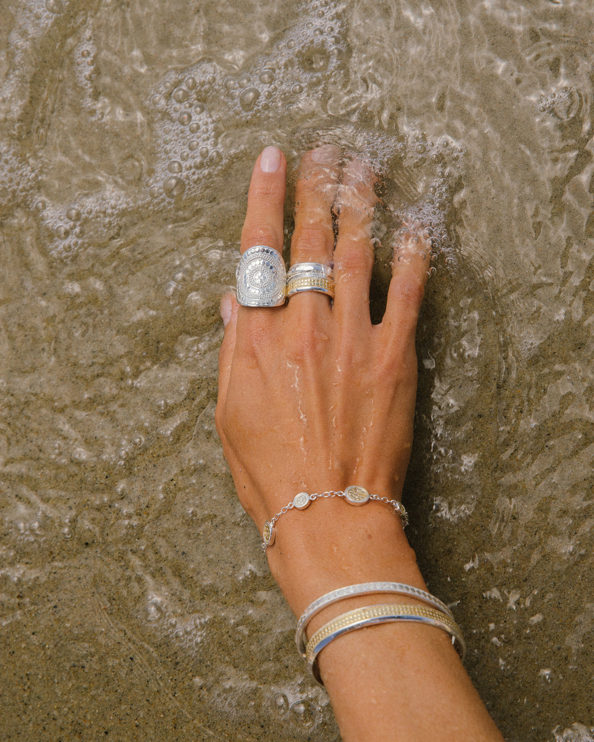 ANNA BECK CLASSIC STATION BRACELET