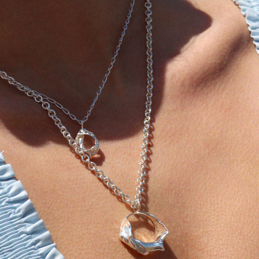HANNAH BOURN SMALL TEXTURED FRAGMENTED SHELL NECKLACE