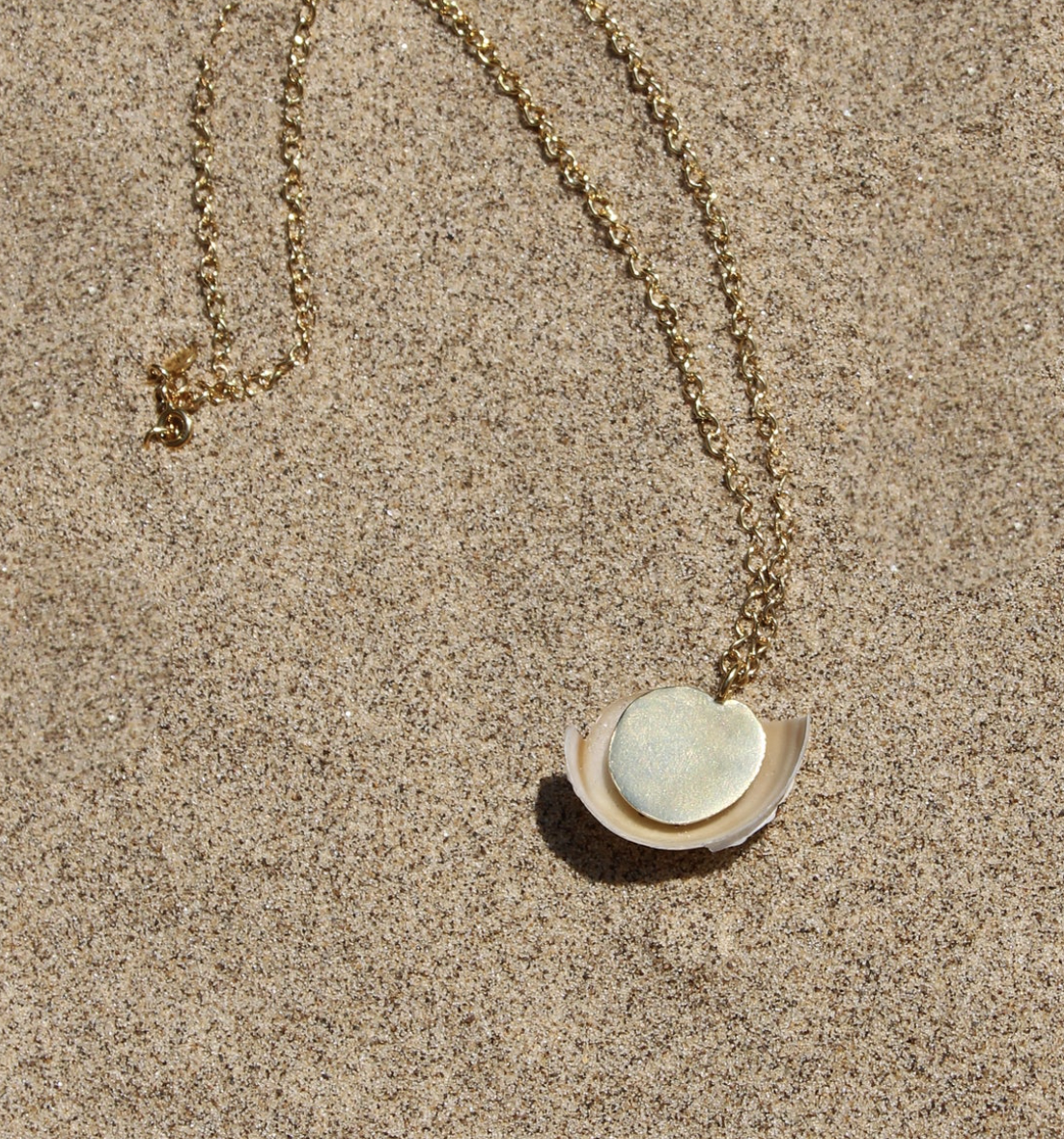 HANNAH BOURN PERIWINKLE NECKLACE