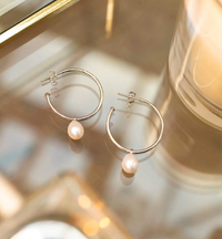 CLAUDIA BRADBY FAVOURITE HOOP WITH PEARL DROP