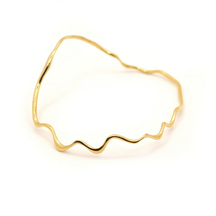 HANNAH BOURN SACCOSTREA BANGLE