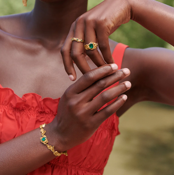 LOVENESS LEE SHIMEJI EMERALD RING