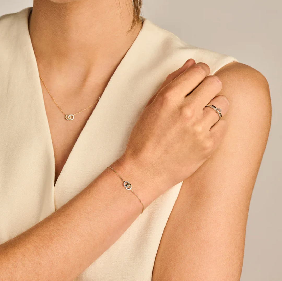 BLUSH 14K YELLOW GOLD INTERLOCKING RINGS BRACELET