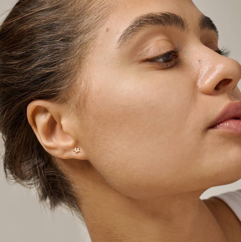 ENAMEL COPENHAGEN STAR ENERGY STUD EARRINGS