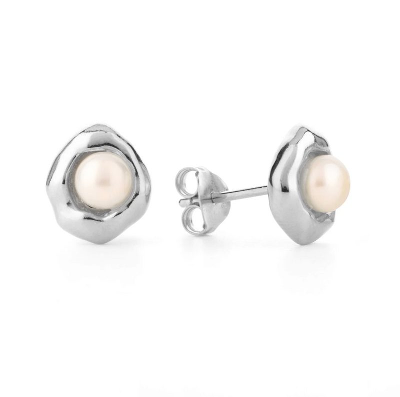 CLAUDIA BRADBY LAVA STUD WITH INSET PEARL STUDS