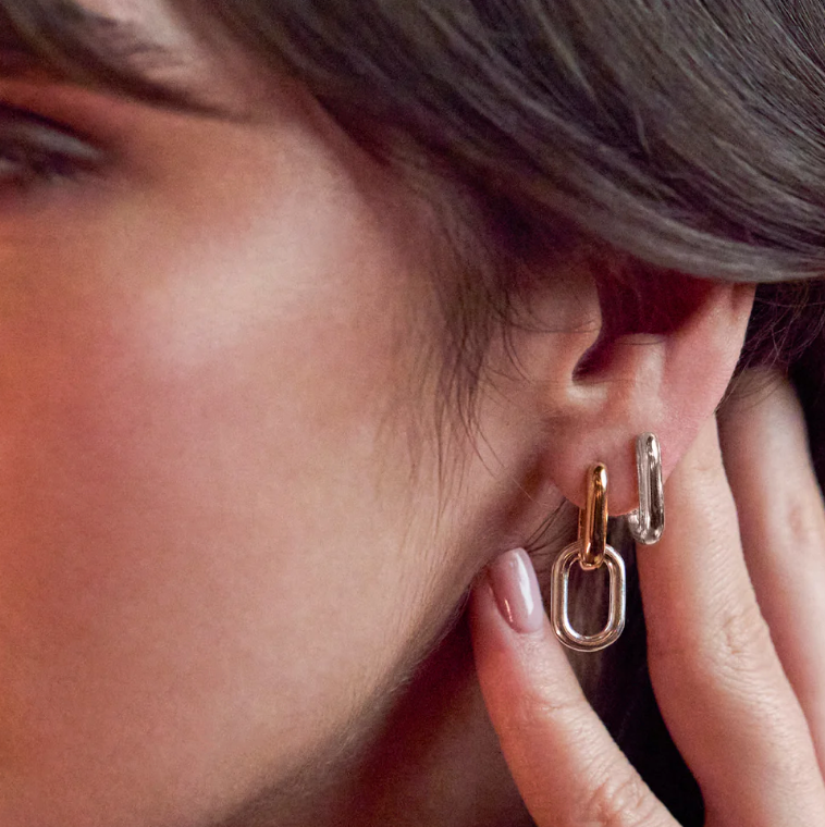 ESTELLA BARTLETT RIDGE HINGE HOOP EARRINGS