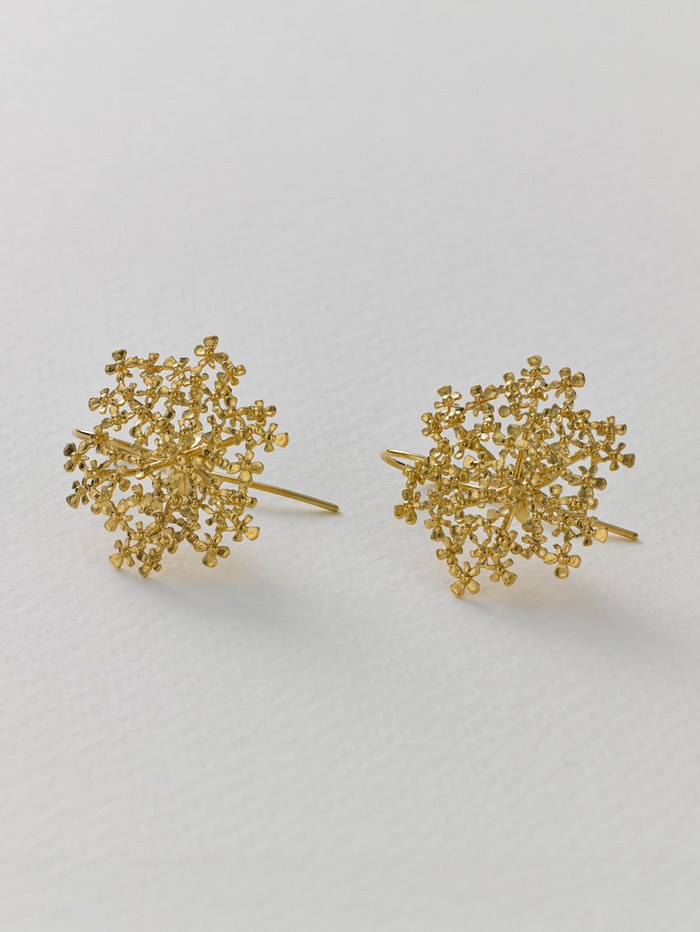 ALEX MONROE COW PARSLEY BLOOM HOOK EARRINGS