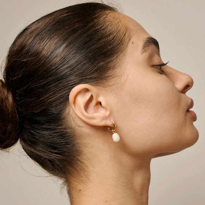 ENAMEL COPENHAGEN SIGNIFICANT ENAMEL HOOP EARRINGS