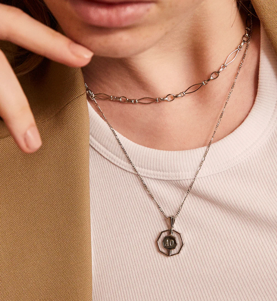 V BY LAURA VANN KIM NECKLACE