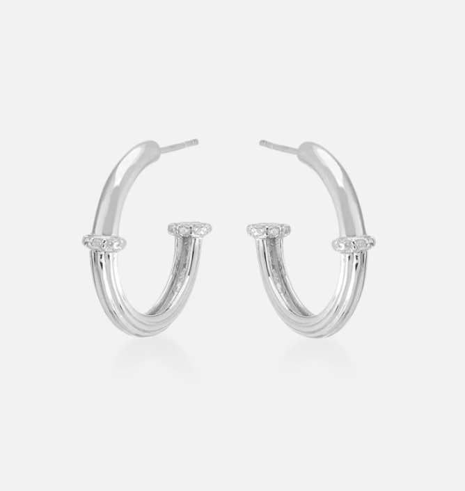 V BY LAURA VANN SADE HOOP EARRINGS