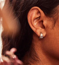 V BY LAURA VANN DIANA SMALL CHUBBY HOOP EARRINGS