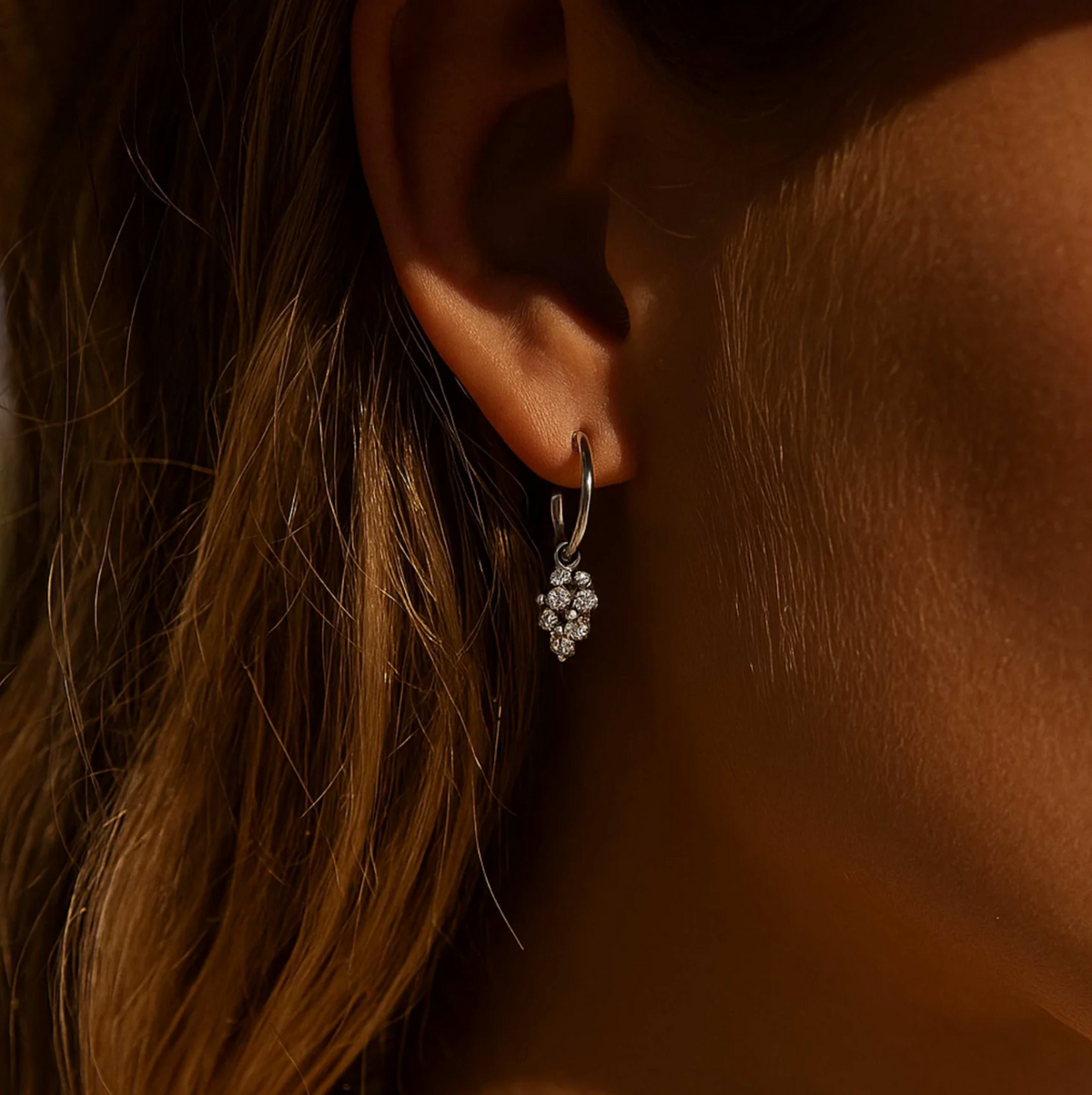 DAINTY LONDON LYRA HOOP EARRINGS