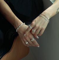 DAISY LONDON POLLY KNOT CHAIN BRACELET