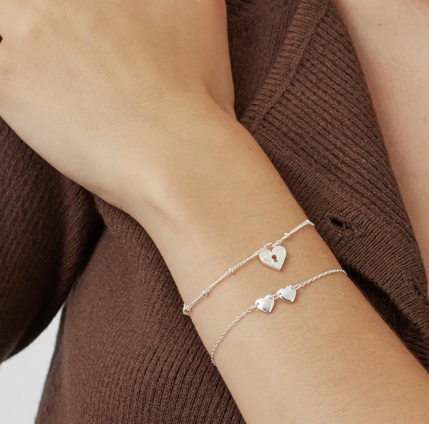 ESTELLA BARTLETT CONNECTED HEART BRACELET