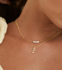 ESTELLA BARTLETT LOBSTER WITH PEARL NECKLACE