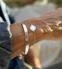CLAUDIA BRADBY X MIDLIFECHIC MANTRA DISC BRACELET WITH SINGLE PEARL CHARM