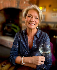 CLAUDIA BRADBY X MIDLIFECHIC MANTRA SLIM OVAL BANGLE WITH SINGLE PEARL CHARM