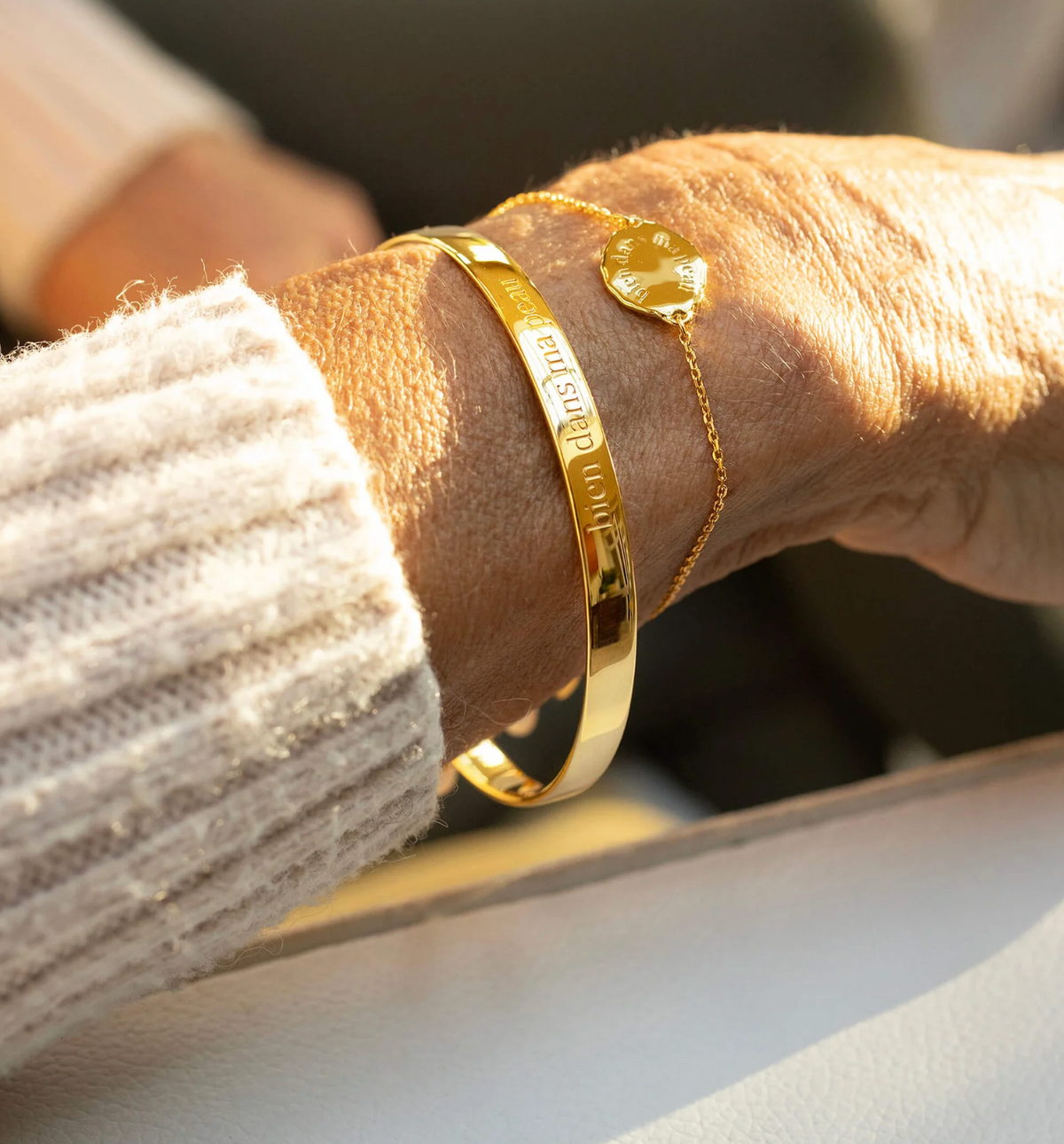 CLAUDIA BRADBY X MIDLIFECHIC MANTRA ROUND BANGLE WITH SINGLE PEARL CHARM