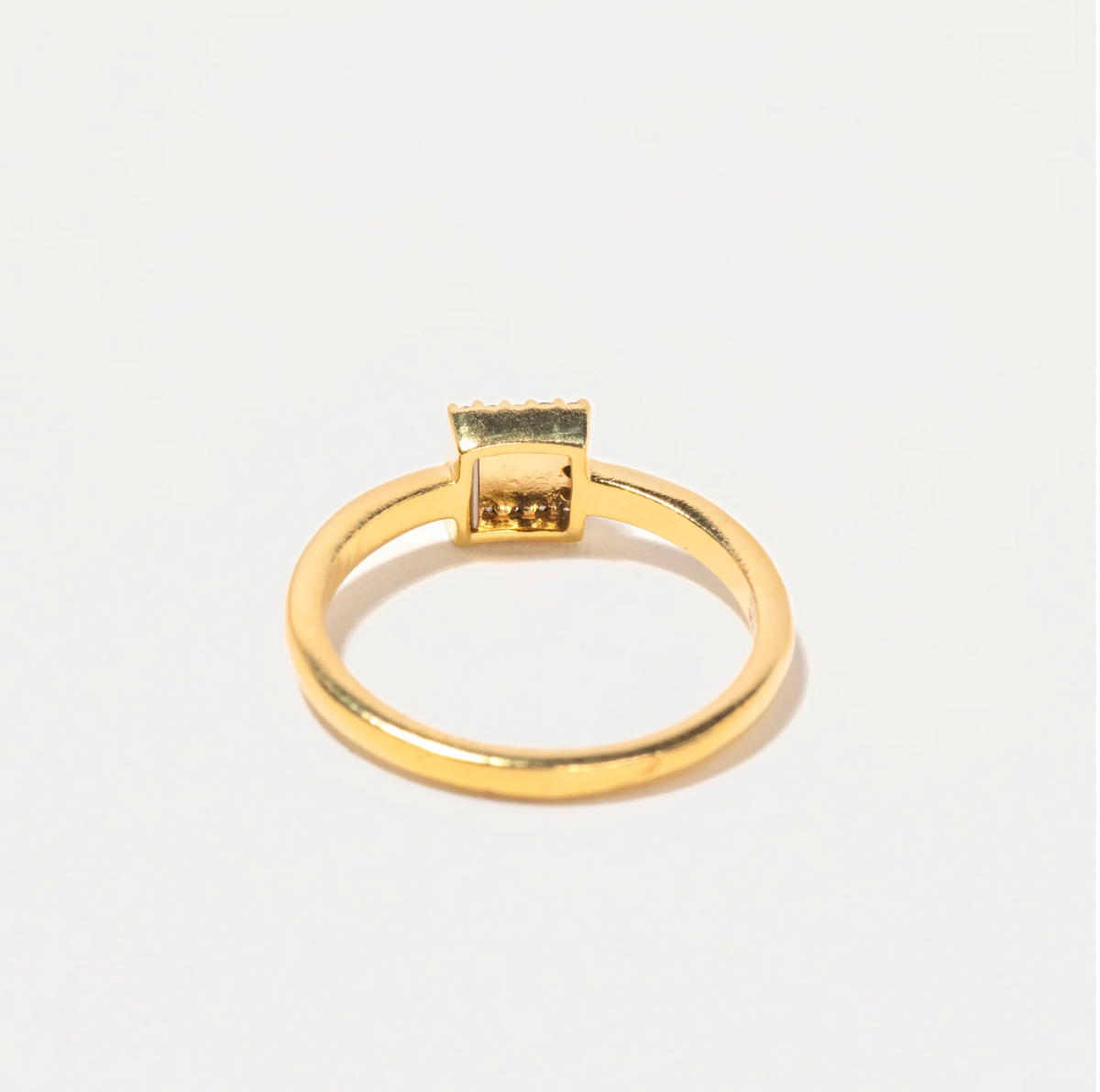 SHANA GULATI NAVA SQUARE RING