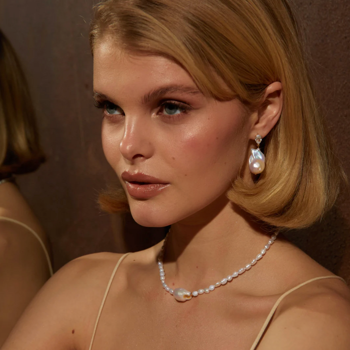 BY ALONA VENUS NECKLACE