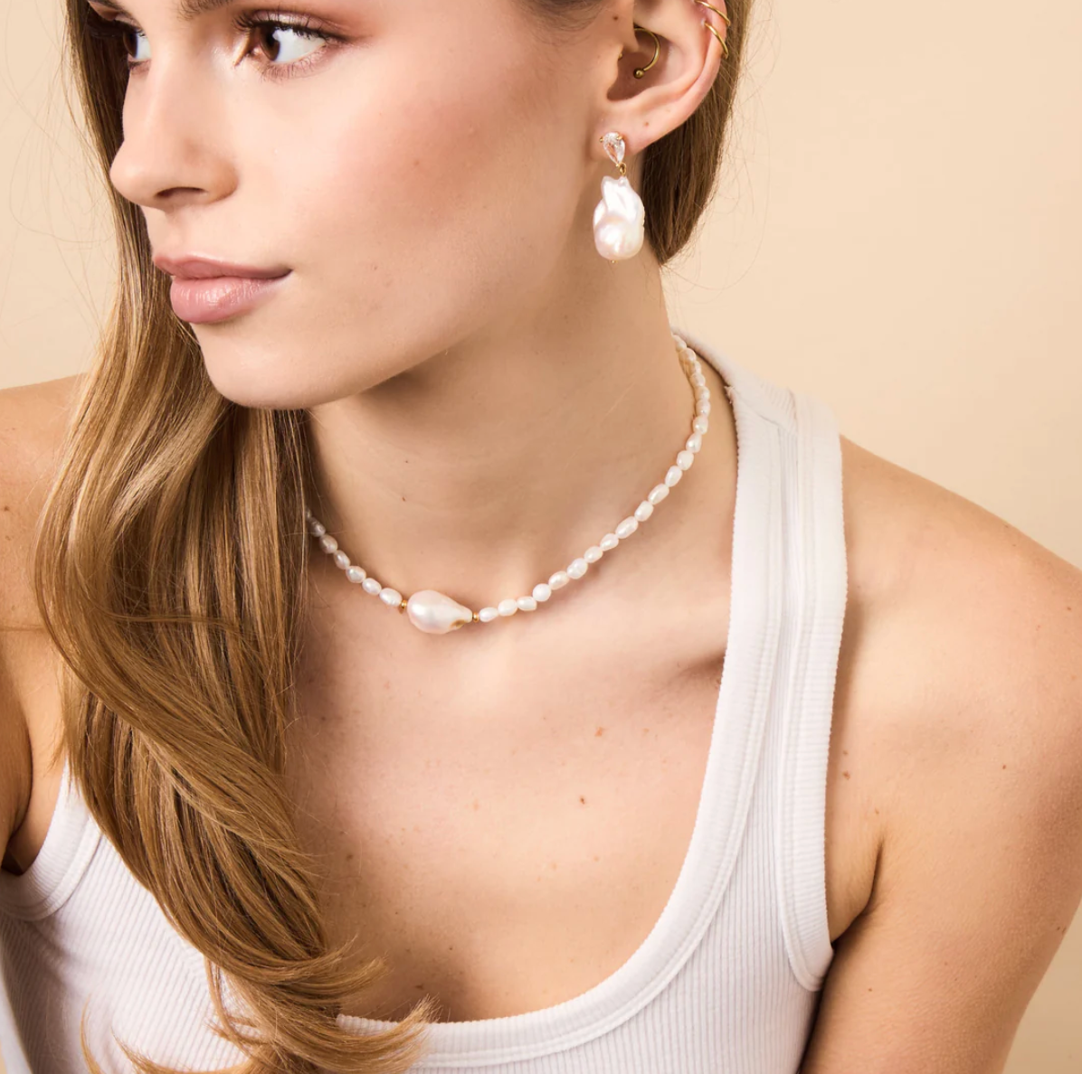 BY ALONA VENUS NECKLACE