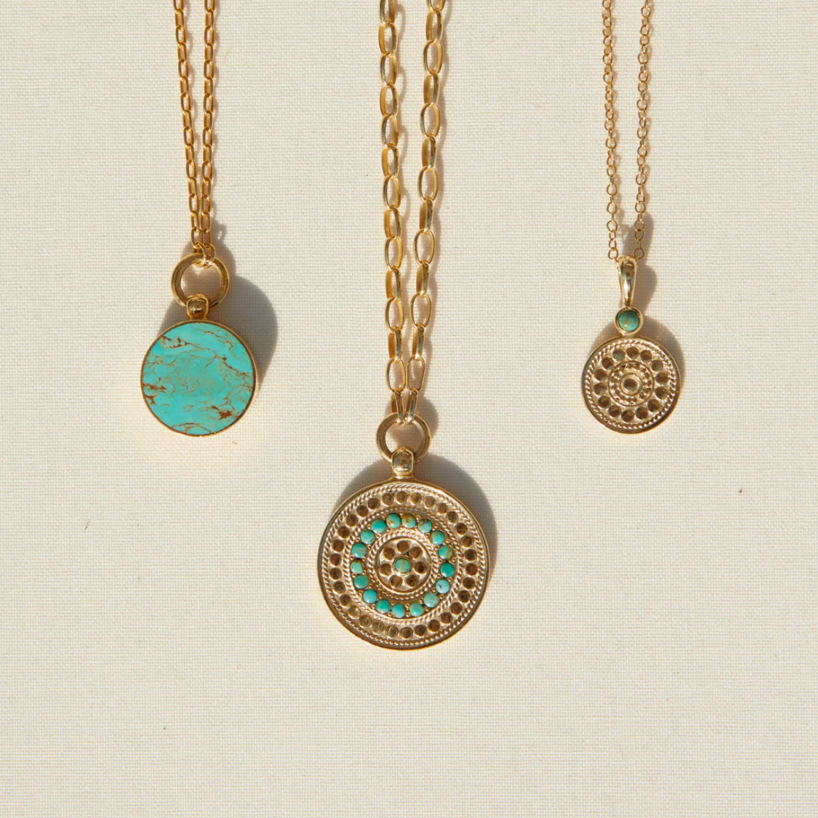ANNA BECK FLORA MEDALLION NECKLACE