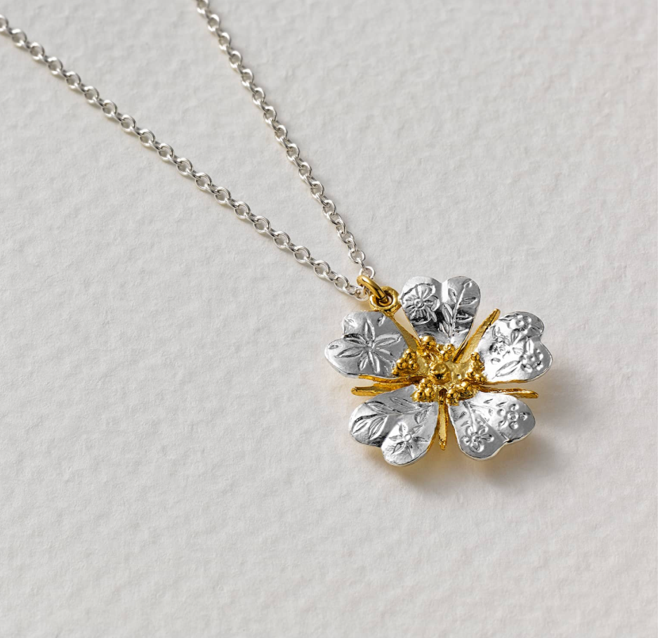 ALEX MONROE FLORAL ENGRAVED WILD ROSE NECKLACE