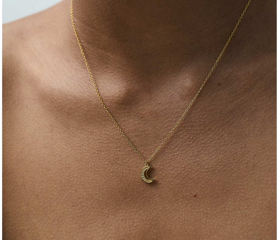 ASTLEY CLARKE CELESTIAL MOON PENDANT NECKLACE