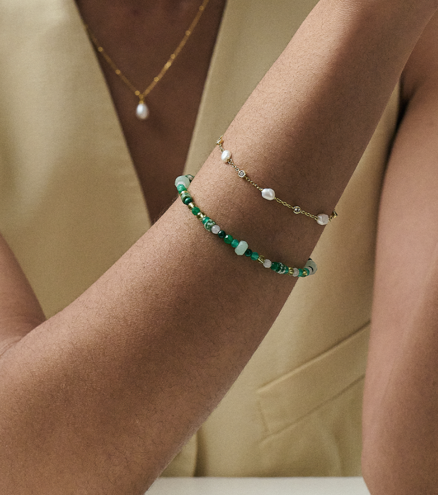 ASTLEY CLARKE PEARL AND SAPPHIRE STATION BRACELET