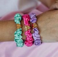BY ELOISE BUBBLEGUM PINK GOLD HEART SILK SCRUNCHIE